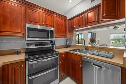10631 NW 14th St #222, Plantation, FL 33322 - Photo 7