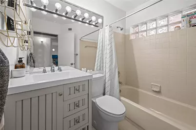 10631 NW 14th St #222, Plantation, FL 33322 - Photo 15