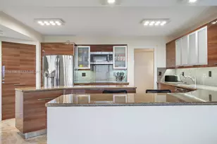 10155 Collins Ave, Bal Harbour, FL 33154 - Photo 17