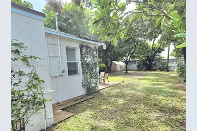 1220 NE 128th St, North Miami, FL 33161 - Photo 35