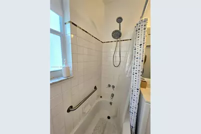 1220 NE 128th St, North Miami, FL 33161 - Photo 7