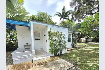 1220 NE 128th St, North Miami, FL 33161 - Photo 9