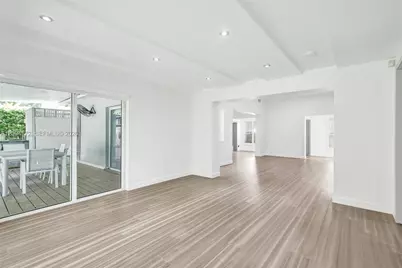 4726 Alton Rd, Miami Beach, FL 33140 - Photo 17