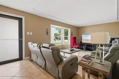 6924 NW 9th St, Margate, FL 33063 - Photo 5