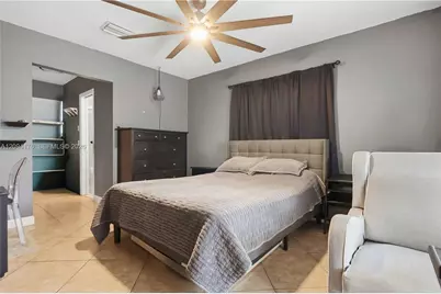 6924 NW 9th St, Margate, FL 33063 - Photo 13