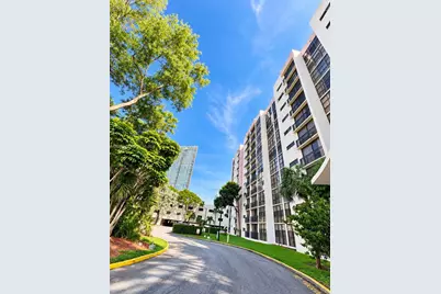 17011 N Bay Rd #117, Sunny Isles Beach, FL 33160 - Photo 9
