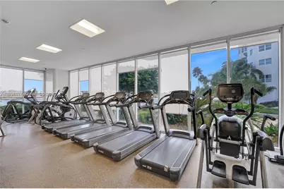20281 E Country Club Dr #305, Aventura, FL 33180 - Photo 29