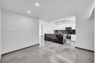88 SW 7th St, Miami, FL 33130 - Photo 7
