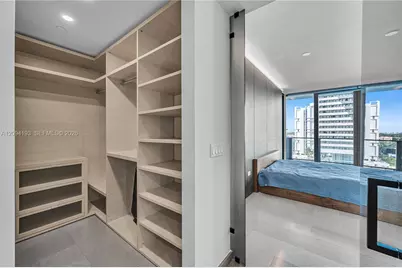 88 SW 7th St #806, Miami, FL 33130 - Photo 41