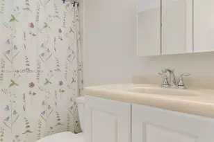 13475 SW 9th St, Pembroke Pines, FL 33027 - Photo 21