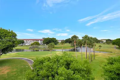 13475 SW 9th St #413A, Pembroke Pines, FL 33027 - Photo 1