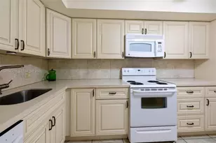 3800 S Ocean Dr, Hollywood, FL 33019 - Photo 5