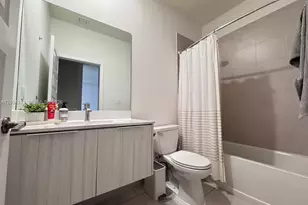 8015 NW 104th Ave, Doral, FL 33178 - Photo 25