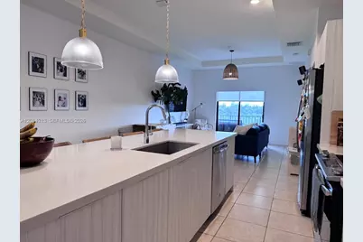 8015 NW 104th Ave #38, Doral, FL 33178 - Photo 5