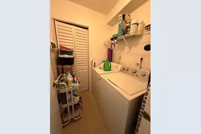 855 SW 113th Way #855, Pembroke Pines, FL 33025 - Photo 5