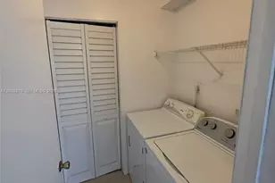 855 SW 113th Way, Pembroke Pines, FL 33025 - Photo 23