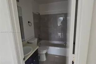 855 SW 113th Way, Pembroke Pines, FL 33025 - Photo 21