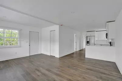 2910 NW 25th St, Fort Lauderdale, FL 33311 - Photo 9