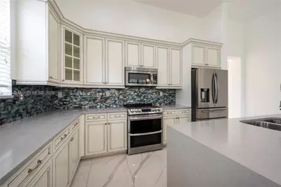 8513 NW 41st St #-, Cooper City, FL 33024 - Photo 11