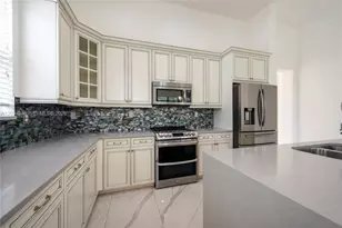 8513 NW 41 St, Cooper City, FL 33024 - Photo 11