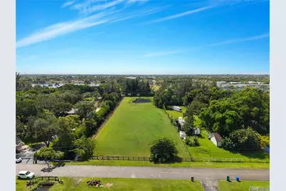 18100 SW 70th Pl, Southwest Ranches, FL 33331 - Photo 11