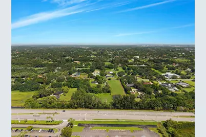 18100 SW 70th Pl, Southwest Ranches, FL 33331 - Photo 7