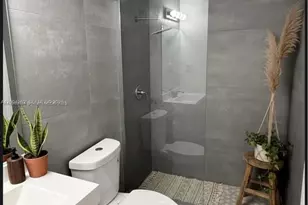 81 NW 44th St, Miami, FL 33127 - Photo 5