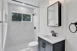 8741 SW 10th St, Pembroke Pines, FL 33025 - Photo 17