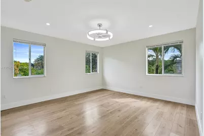 8741 SW 10th St, Pembroke Pines, FL 33025 - Photo 29