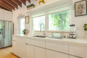 523 NE 68th St, Miami, FL 33138 - Photo 27