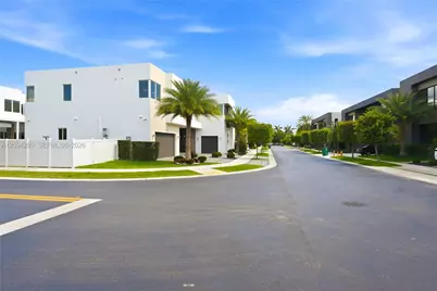 7525 NW 103rd Pl, Doral, FL 33178 - Photo 75