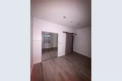 637 12th St #6, Miami Beach, FL 33139 - Photo 5