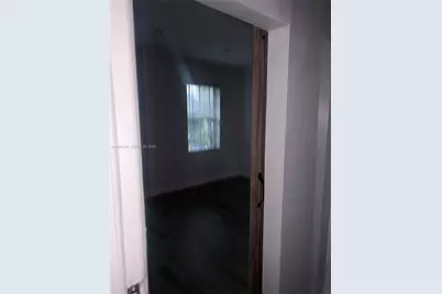 637 12th St #6, Miami Beach, FL 33139 - Photo 11
