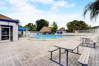 889 Hamilton Dr #889E, Homestead, FL 33034 - Photo 55
