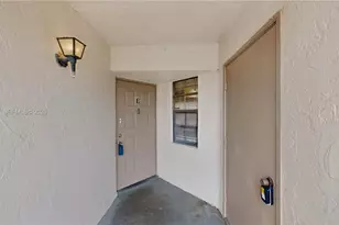 889 Hamilton Dr, Homestead, FL 33034 - Photo 5