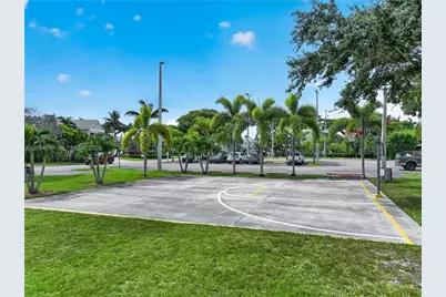 889 Hamilton Dr #889E, Homestead, FL 33034 - Photo 47