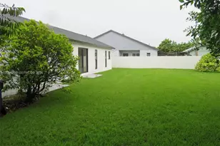 26682 SW 125th Ct, Homestead, FL 33032 - Photo 3