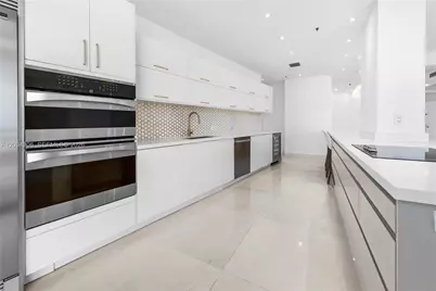 808 Brickell Key Dr #304, Miami, FL 33131 - Photo 13