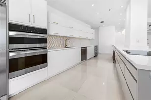808 Brickell Key Dr, Miami, FL 33131 - Photo 13