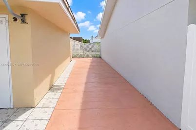 2421 SW 142nd Pl, Miami, FL 33175 - Photo 29