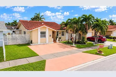 2421 SW 142nd Pl, Miami, FL 33175 - Photo 1