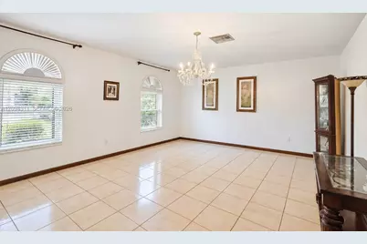 19901 Highland Lakes Blvd, Miami, FL 33179 - Photo 21