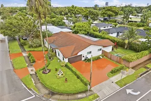 19901 Highland Lakes Blvd, Miami, FL 33179 - Photo 37