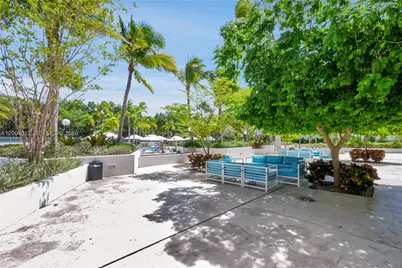 100 Bayview Dr #1008, Sunny Isles Beach, FL 33160 - Photo 37