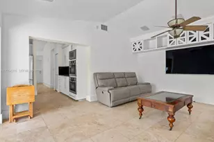 1061 Cedar Creek Way, Davie, FL 33325 - Photo 43