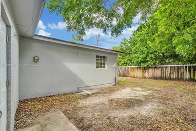 2637 Nassau Dr, Miramar, FL 33023 - Photo 39