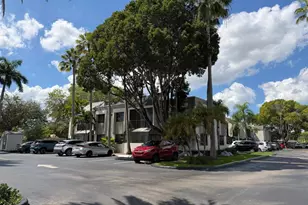 7963 SW 104th St, Miami, FL 33156 - Photo 13