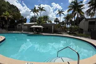 7963 SW 104th St, Miami, FL 33156 - Photo 11