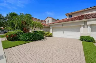 1384 W Harbor Vw W, Hollywood, FL 33019 - Photo 1