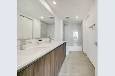 488 NE 18th St #4805, Miami, FL 33132 - Photo 31